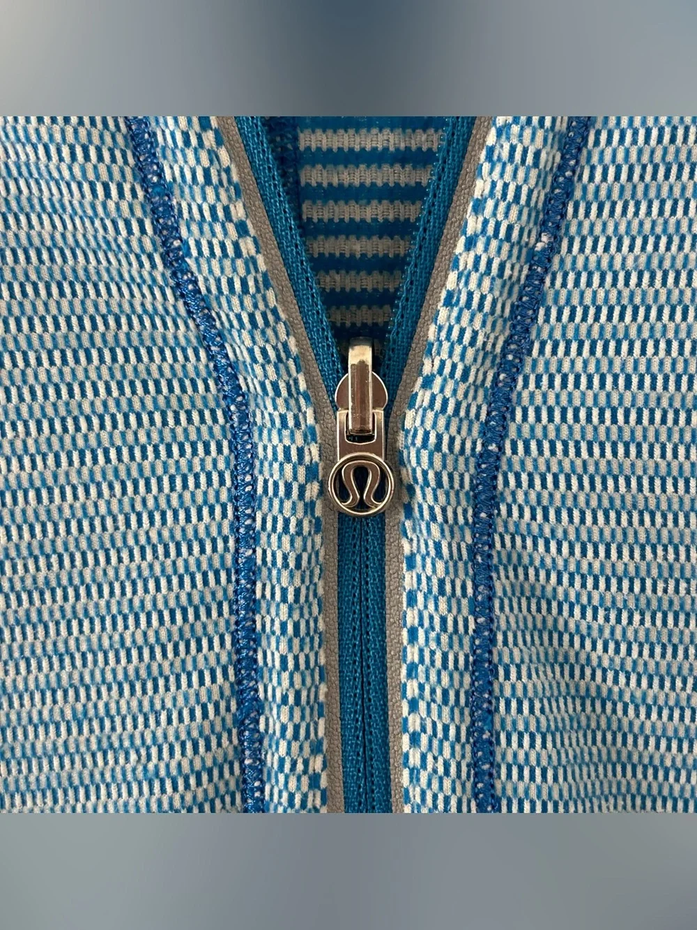 Lululemon Run U-Turn Half Zip Pullover Reversible Pique Blue Women’s Size 12 ?